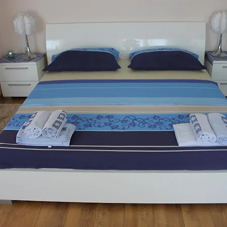 Eta Apartmán *