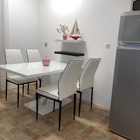 Eta Apartmán *